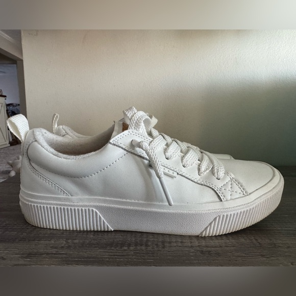 Reef Lay Day Dawn White Leather Sneakers - Picture 3 of 8